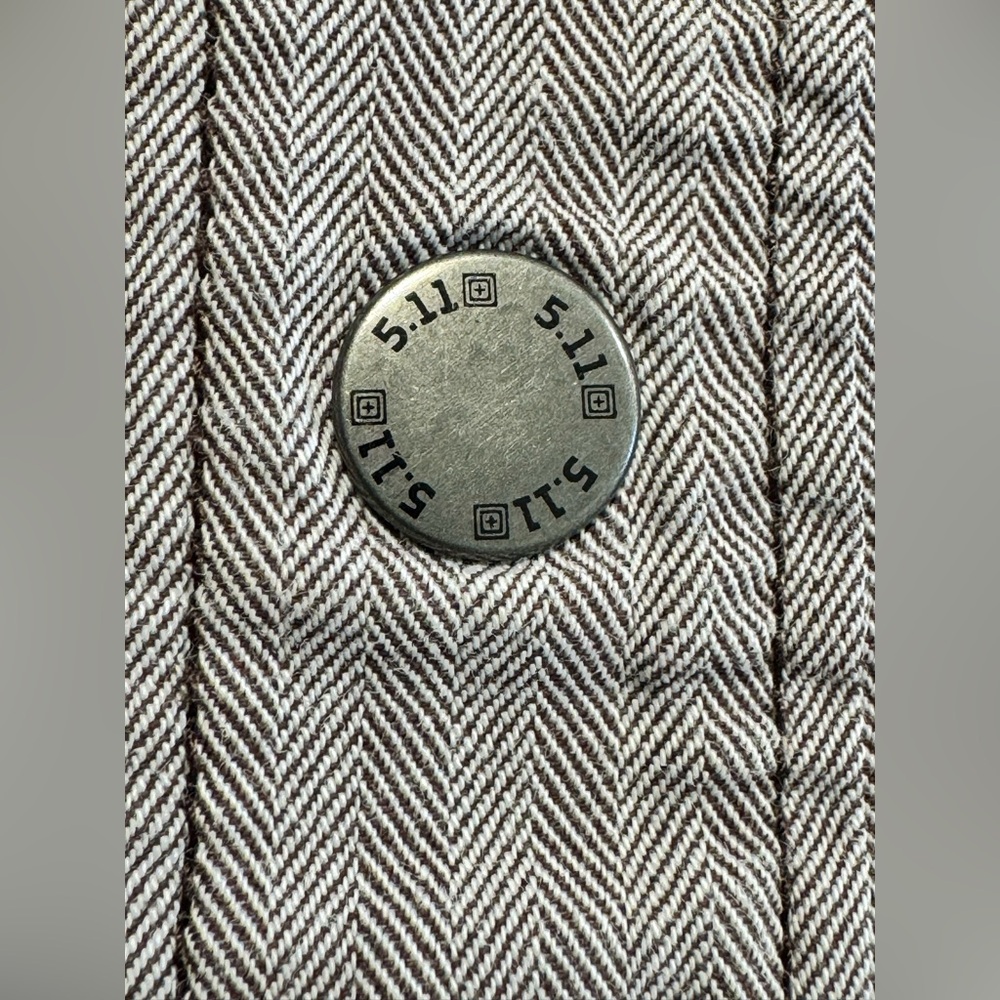 5.11 Tactical Button Up Shirt Mens Size LRG Gray Regular Fit Casual Short Sleeve - Picture 5 of 8